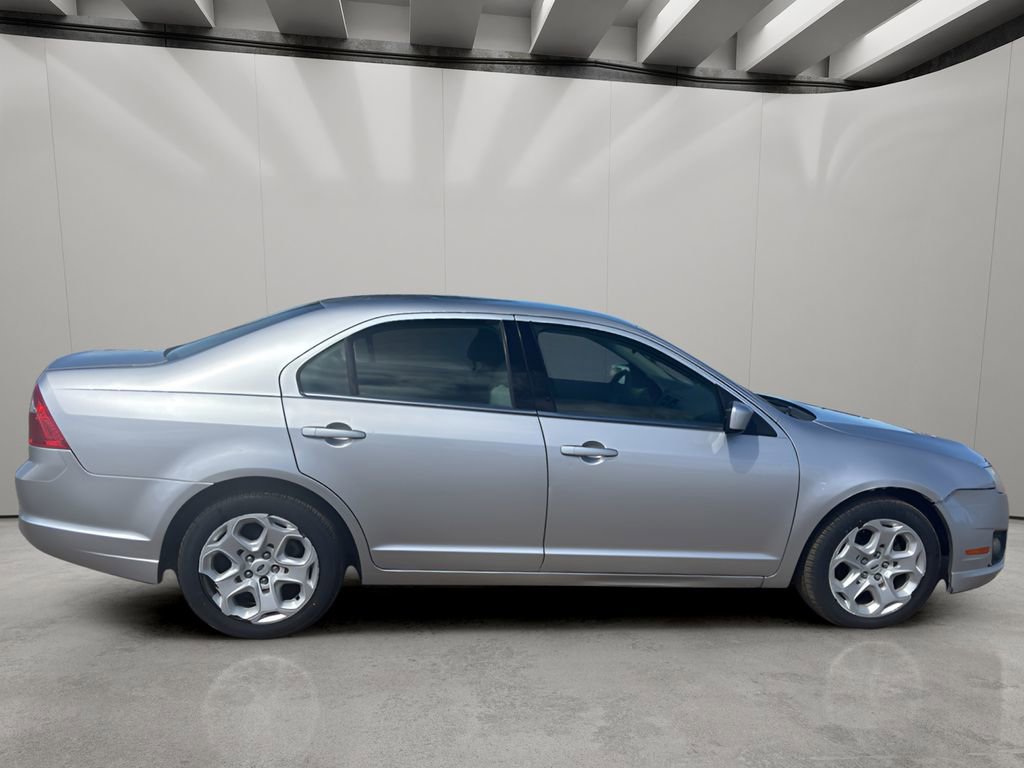 Used 2011 Ford Fusion SE FWD image 6