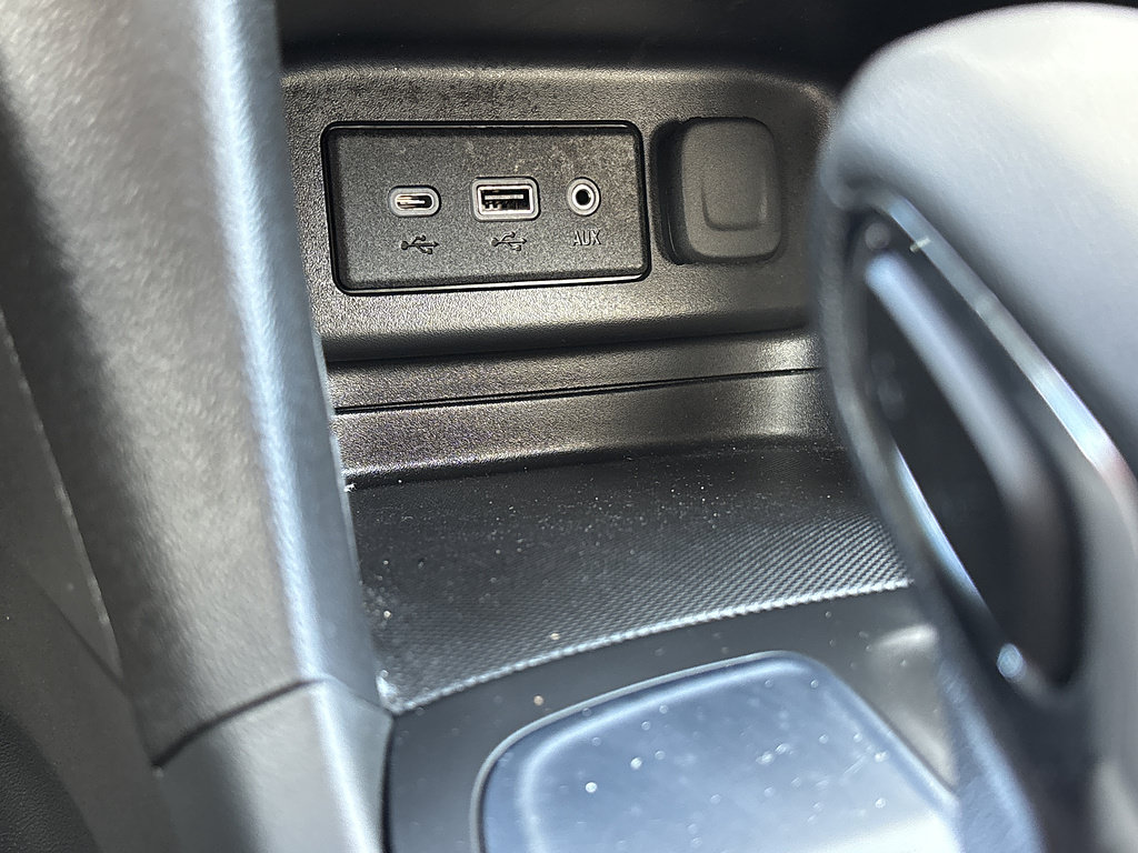 Used 2023 Chevrolet Equinox LT FWD image 25