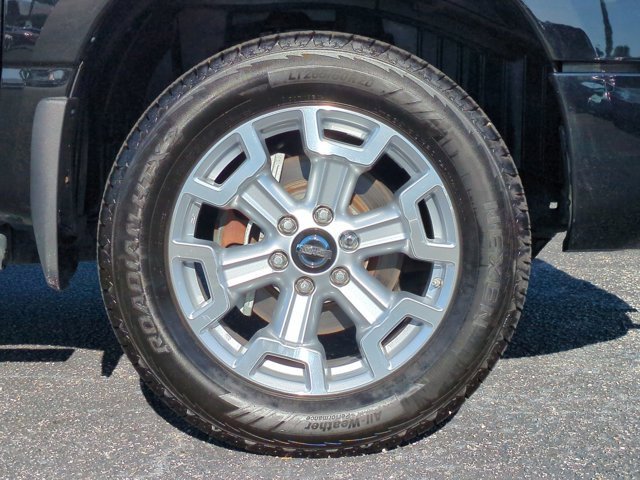 Certified 2022 Nissan Titan SV w/ SV Convenience Package image 12