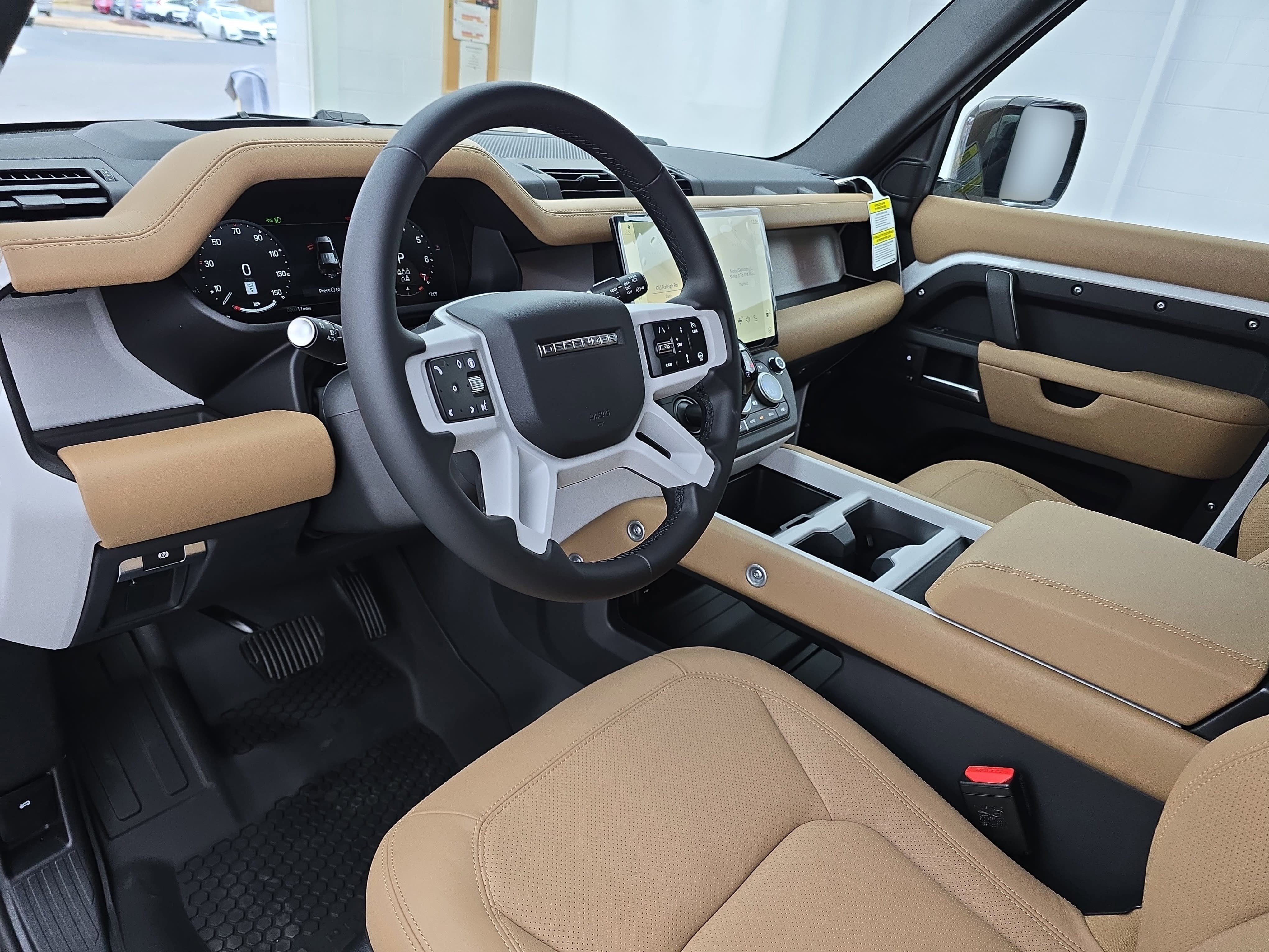 New 2026 Land Rover Defender 110 X-Dynamic SE AWD/4WD image 15