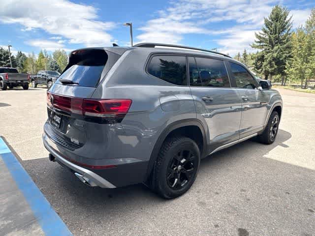 Used 2024 Volkswagen Atlas Peak Edition SE AWD/4WD image 7