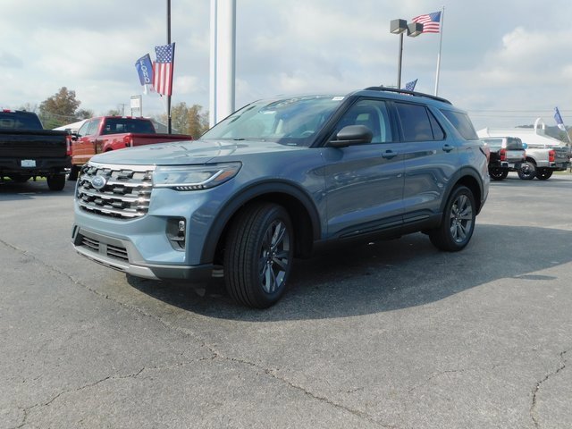 New 2026 Ford Explorer Active w/ Active Comfort Package image 4