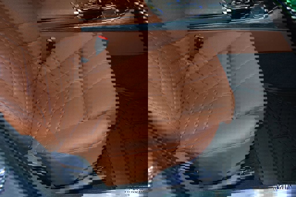 Used 2024 BMW i7 eDrive50 image 18