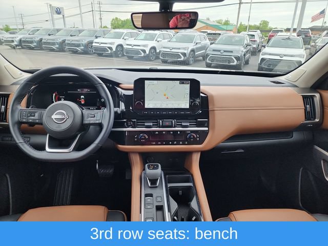 Used 2025 Nissan Pathfinder Platinum w/ Cargo Package FWD image 12