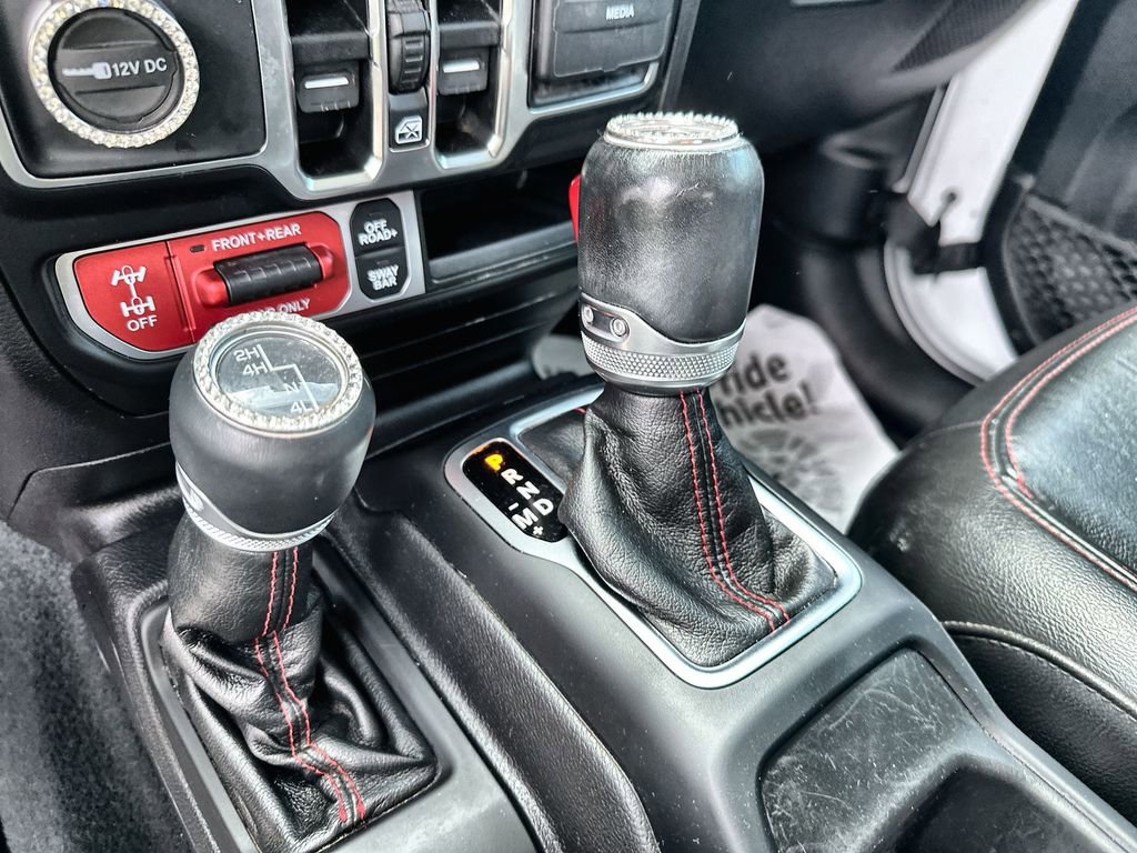 Used 2022 Jeep Gladiator Rubicon w/ Cold Weather Group AWD/4WD image 26