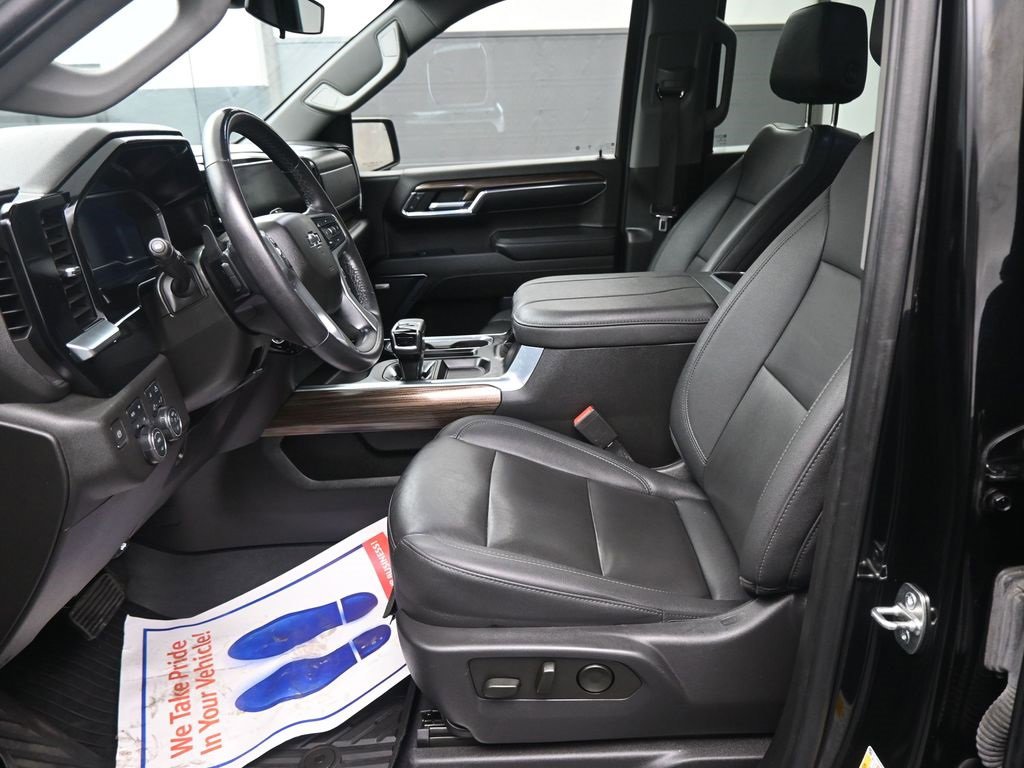 Used 2023 Chevrolet Silverado 1500 RST image 8