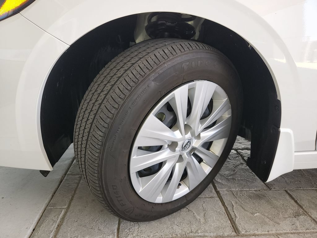 Certified 2025 Nissan Sentra S FWD image 31