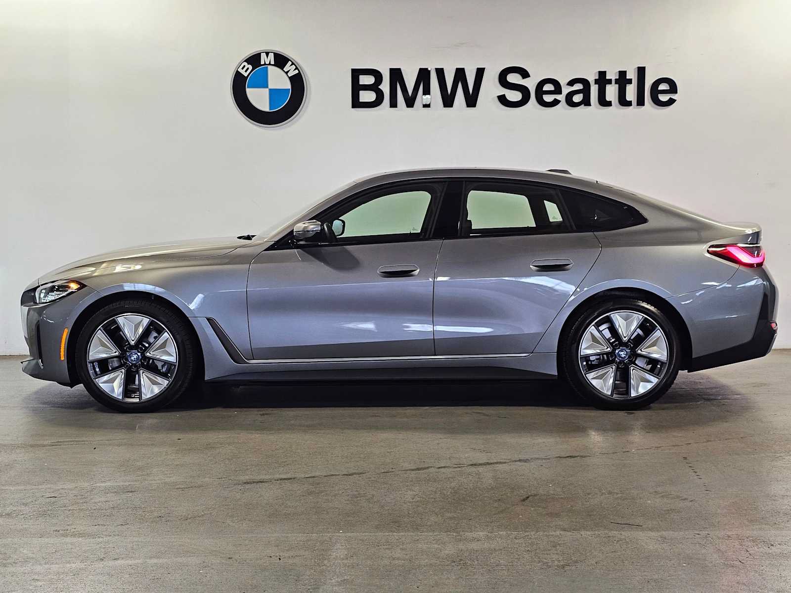 Certified 2023 BMW i4 eDrive35 w/ Premium Package RWD image 3