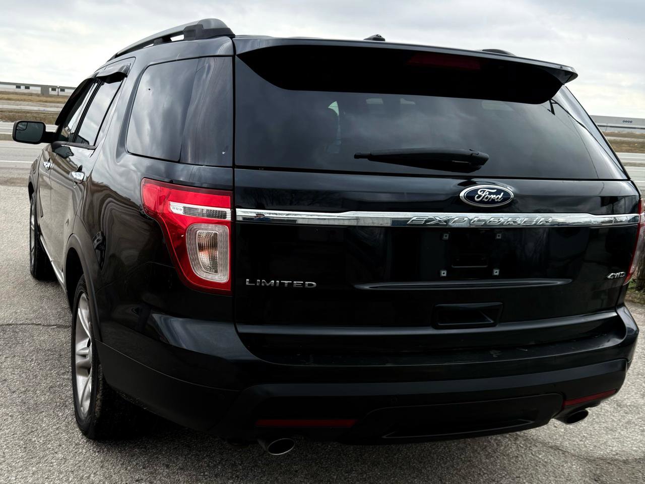 Used 2013 Ford Explorer Limited image 4