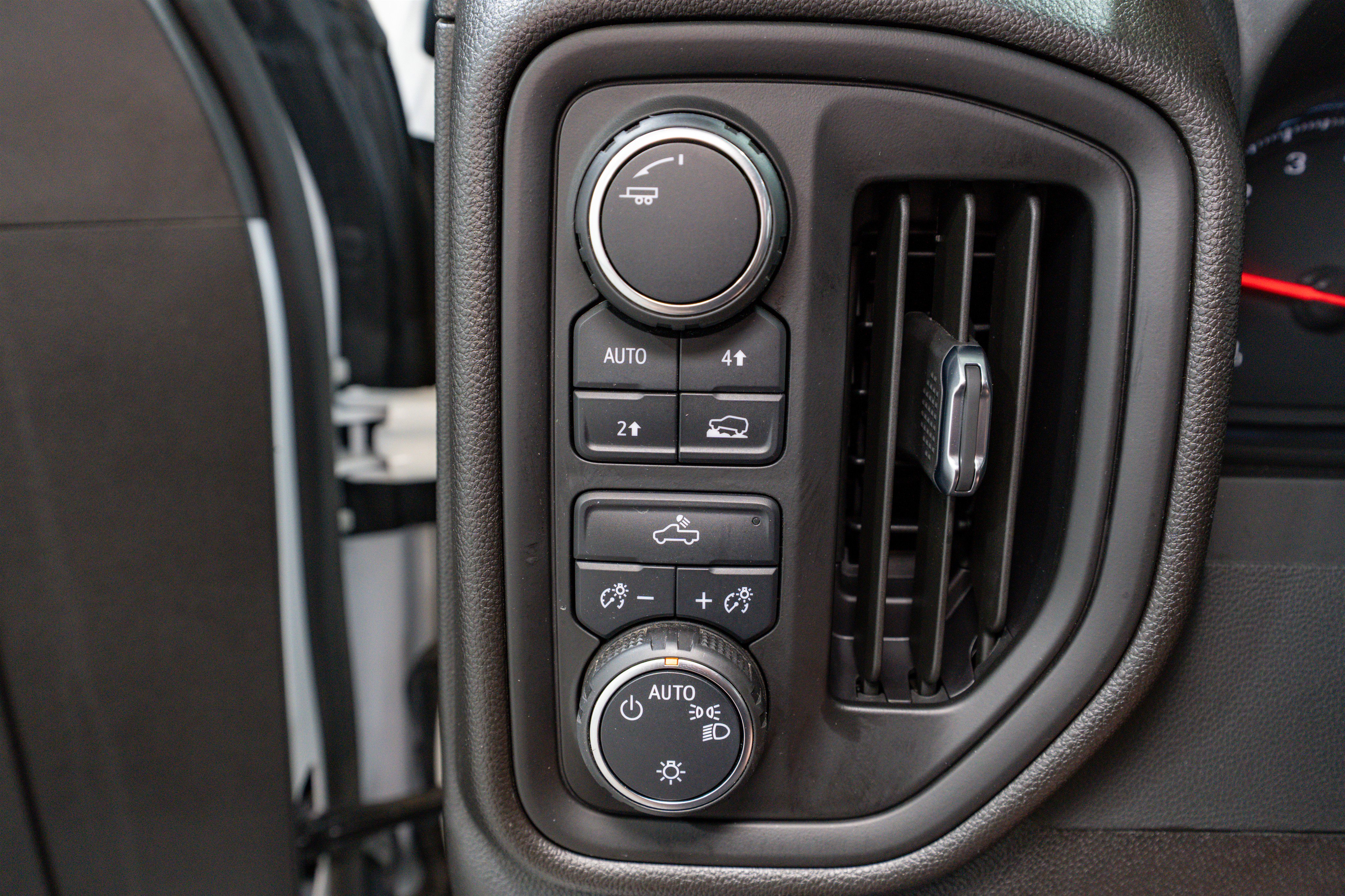 Used 2024 Chevrolet Silverado 1500 W/T image 28