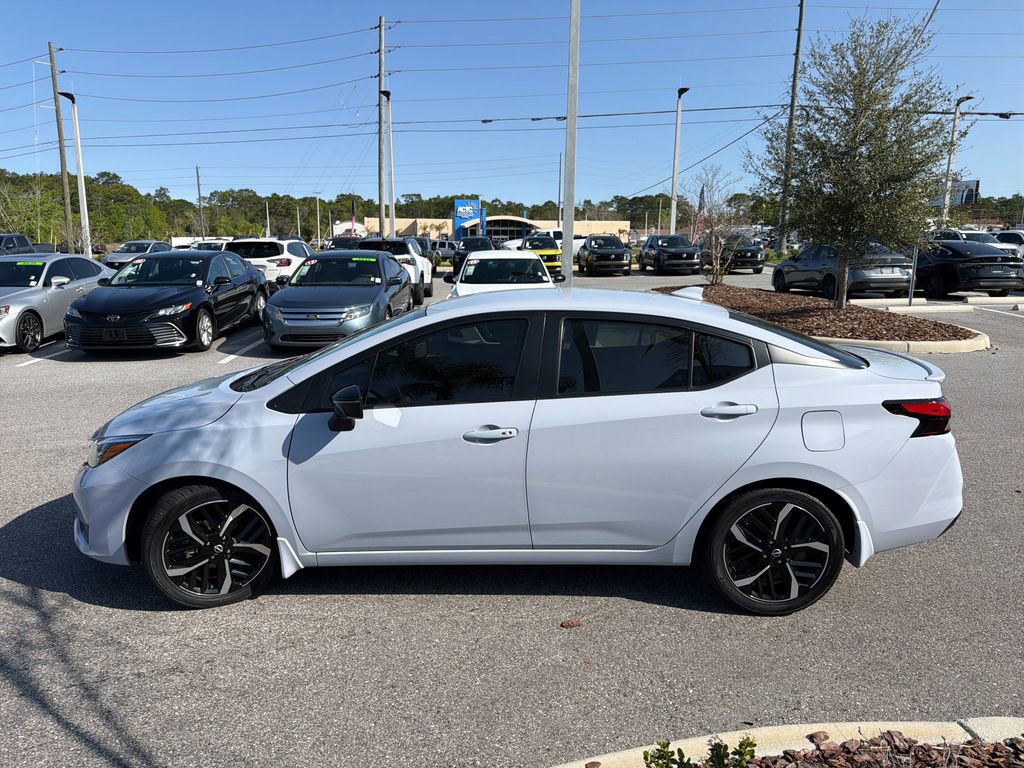 Used 2024 Nissan Versa SR w/ Trunk Package image 4