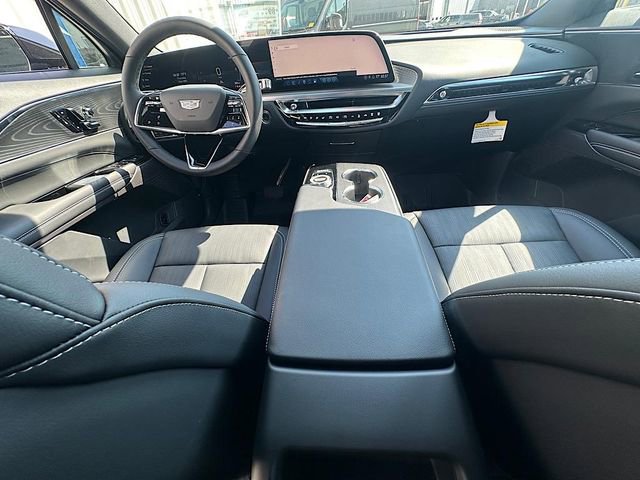 New 2025 Cadillac Lyriq Luxury image 10