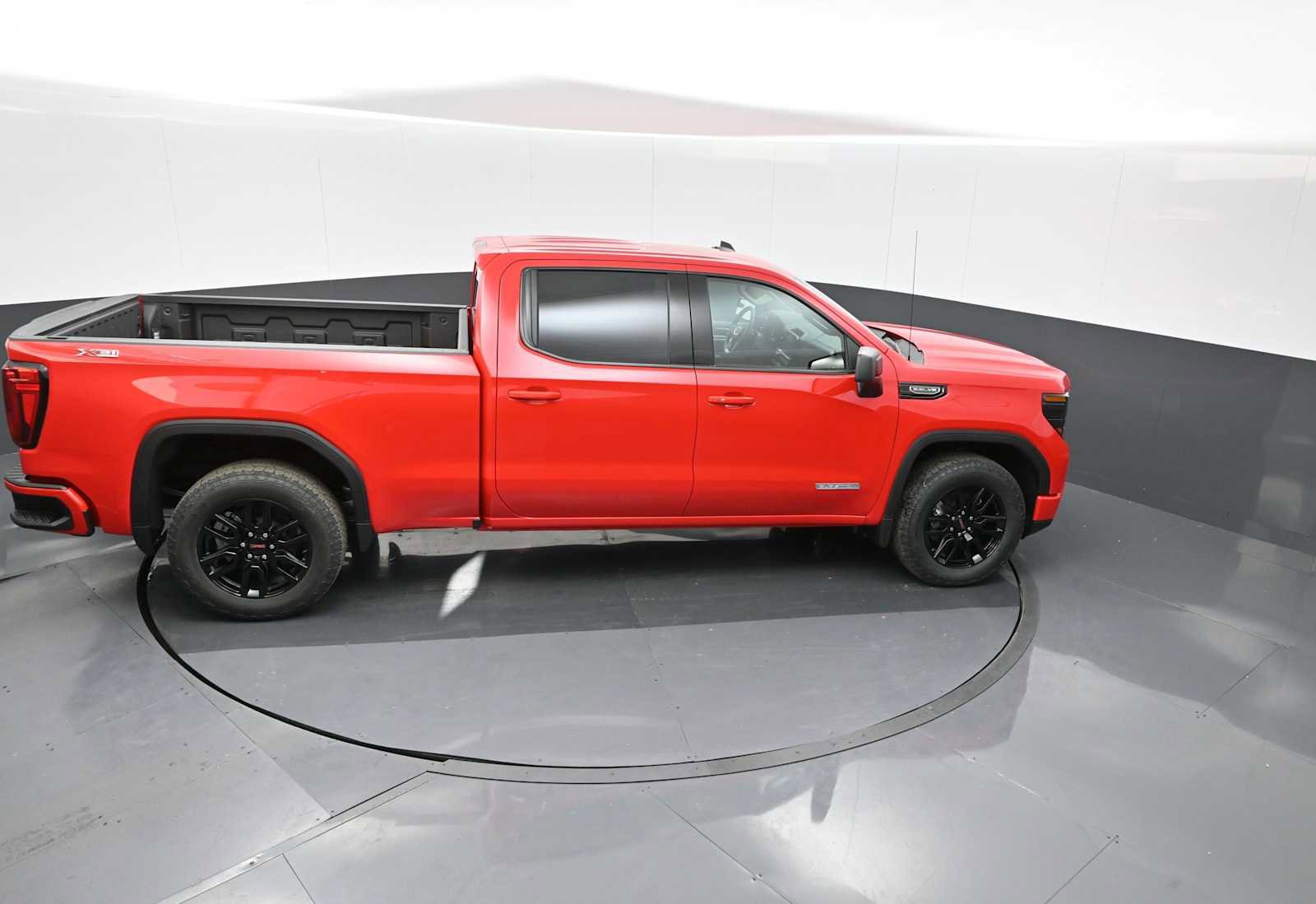 New 2026 GMC Sierra 1500 Elevation image 17