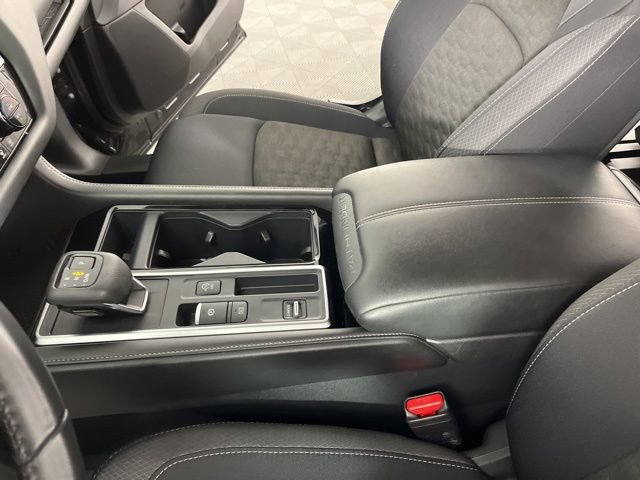 Used 2024 Nissan Pathfinder SV image 30