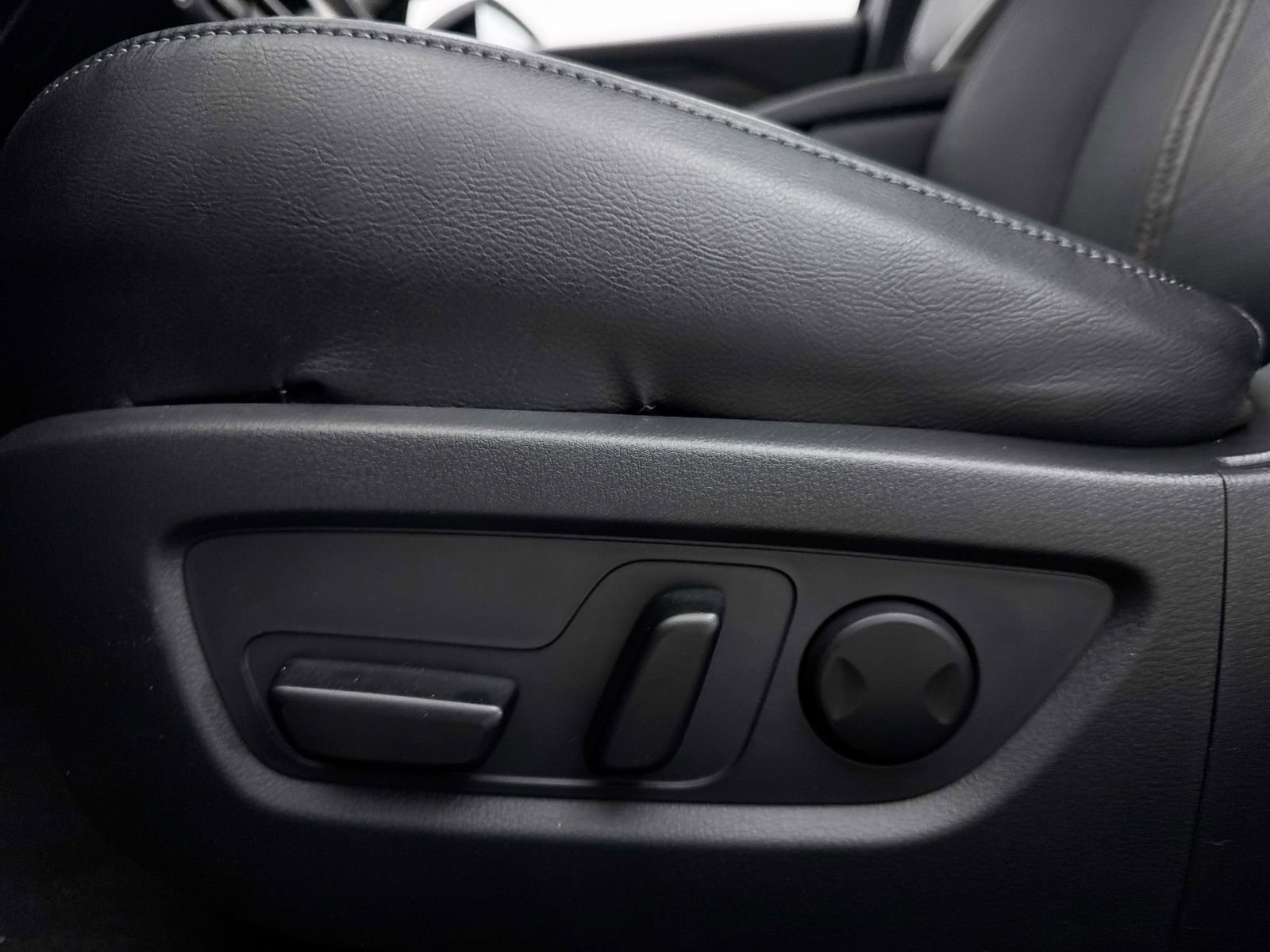 Certified 2025 MAZDA CX-50 AWD 2.5 Hybrid w/ Weather Package image 27