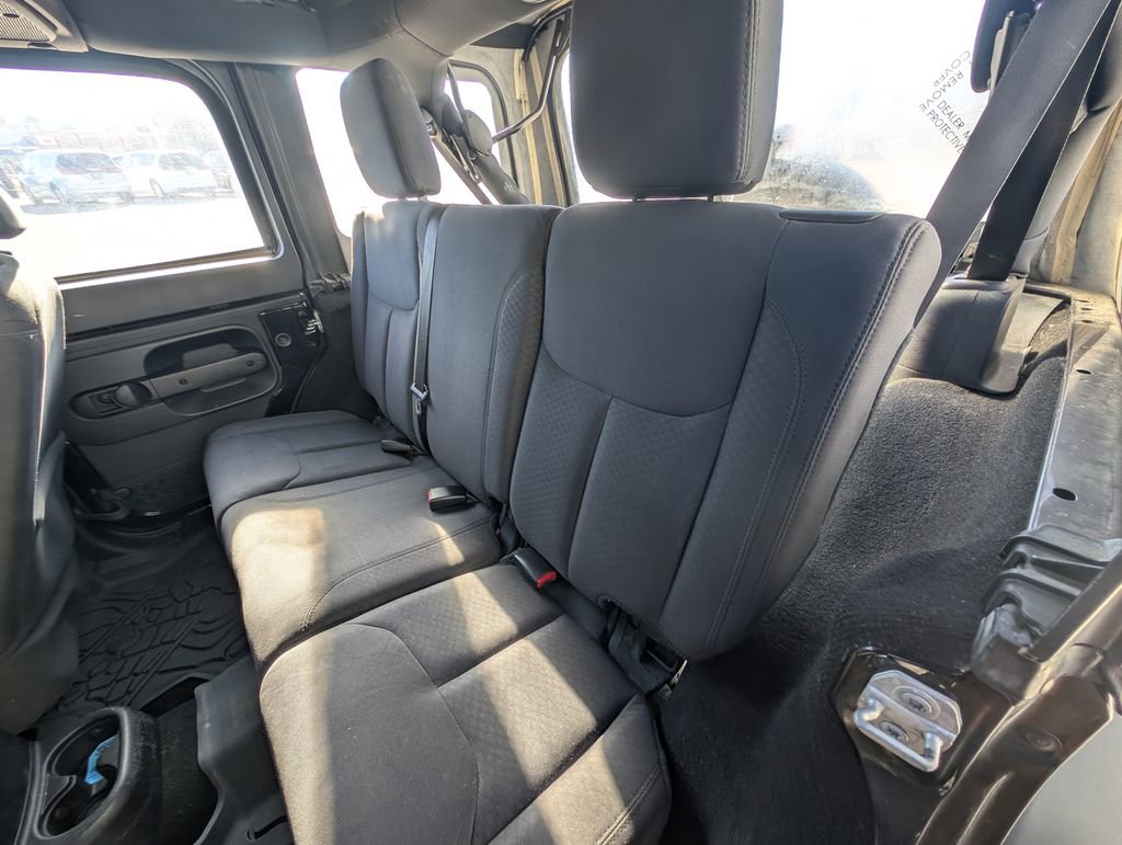 Used 2016 Jeep Wrangler Unlimited Sport image 16