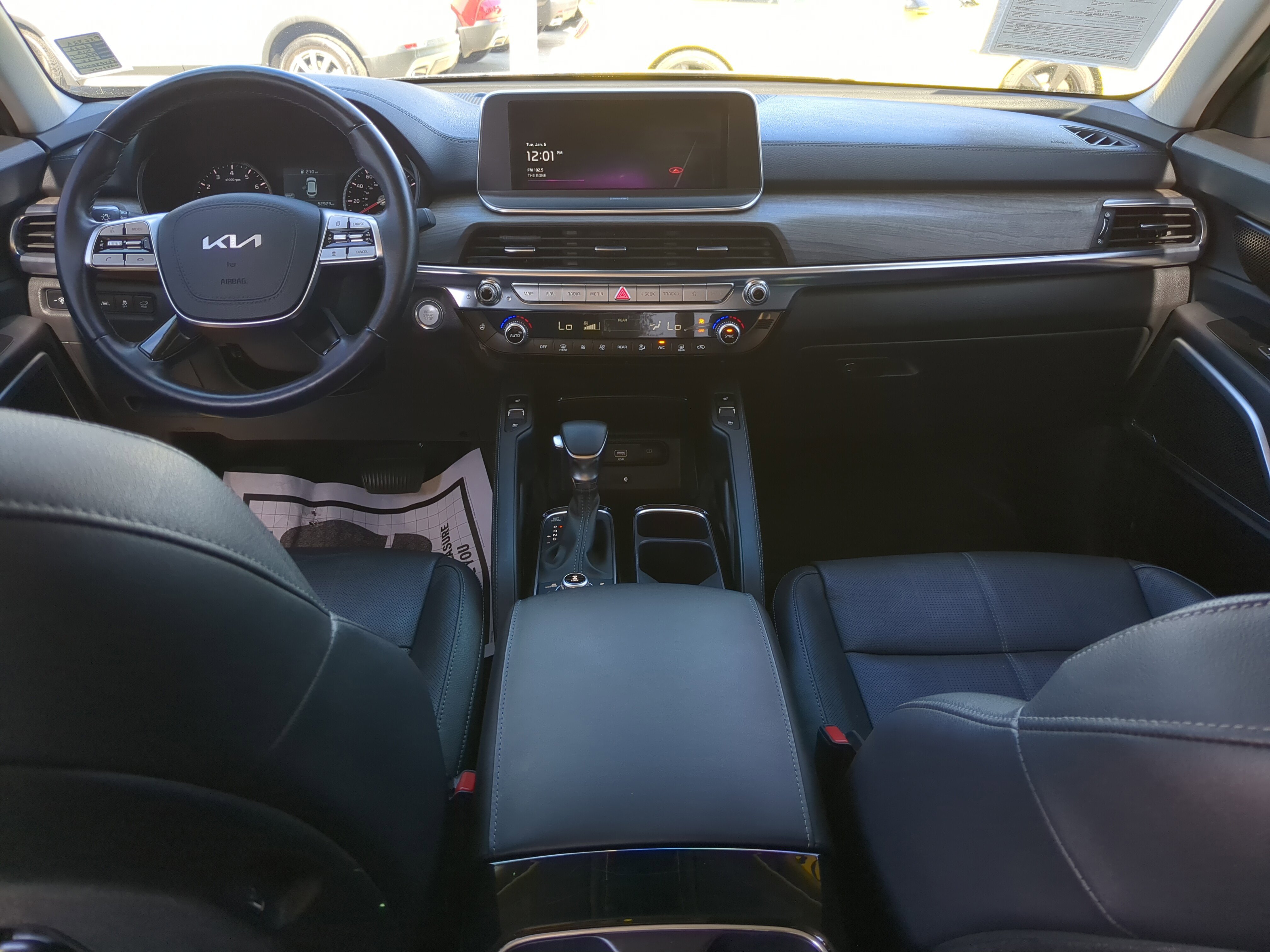 Used 2022 Kia Telluride EX w/ EX Premium Package image 12