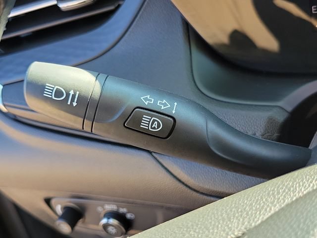 Certified 2024 Buick Encore GX Sport Touring AWD/4WD image 11