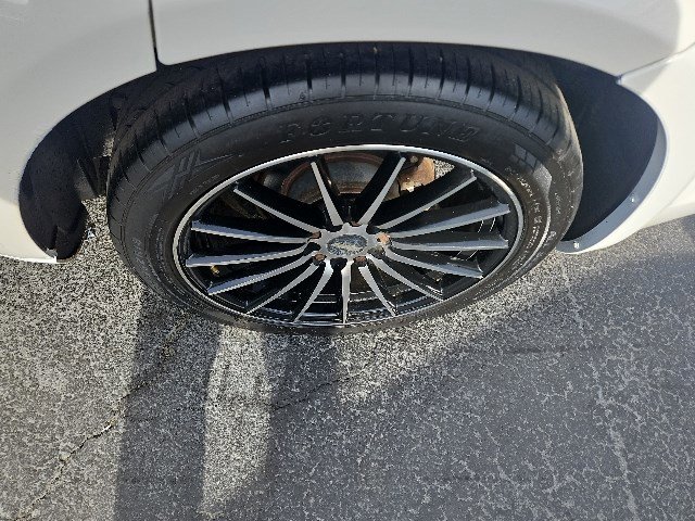 Used 2011 Dodge Avenger Heat image 6