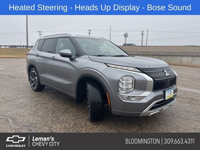 Used 2022 Mitsubishi Outlander SEL image 2