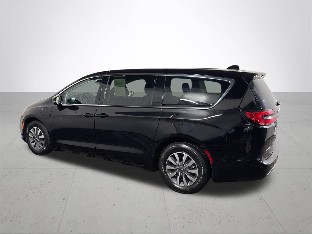 Used 2024 Chrysler Pacifica Limited FWD image 8