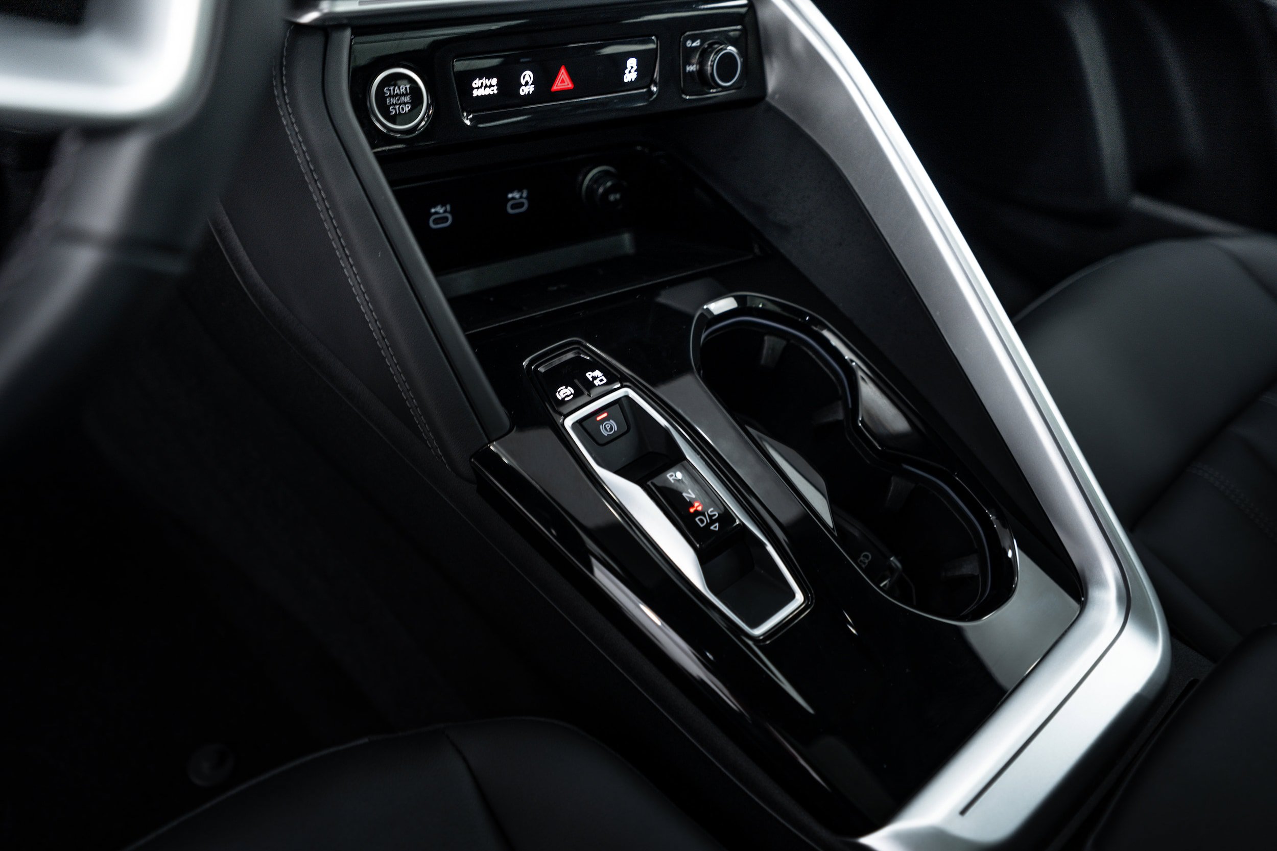 Certified 2025 Audi Q5 Premium w/ Convenience Package AWD/4WD image 11