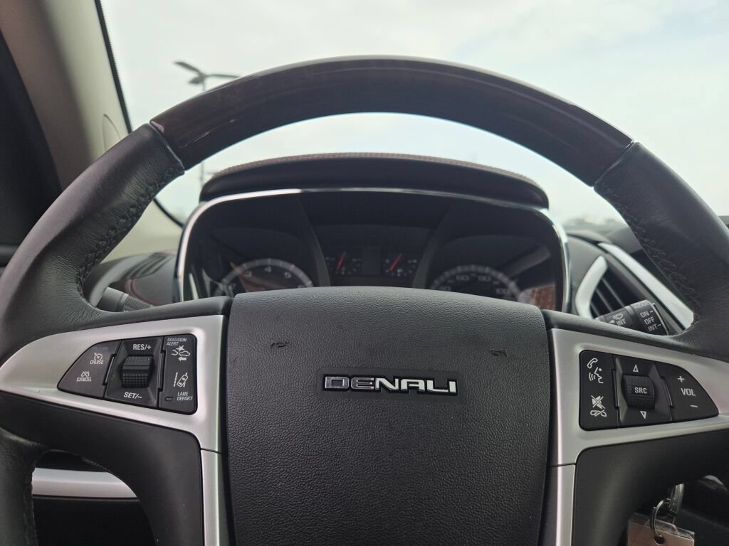 Used 2015 GMC Terrain Denali AWD/4WD image 32