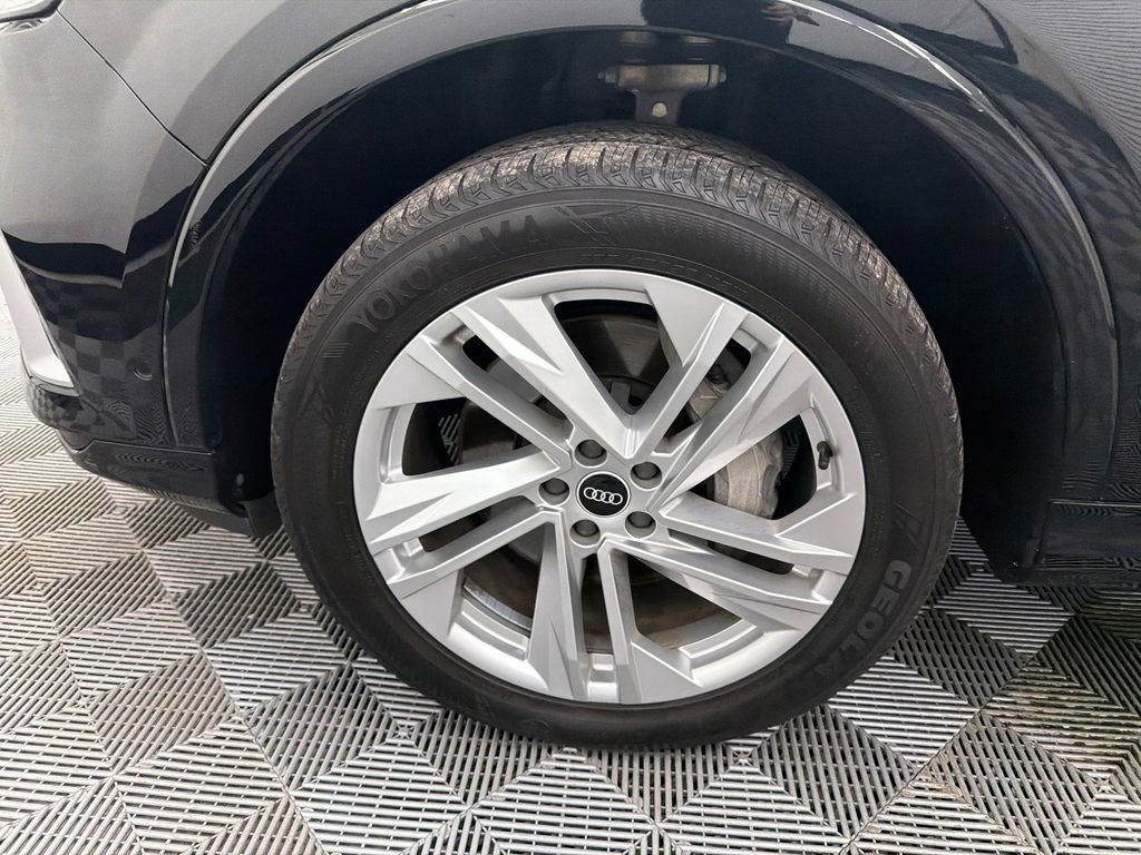 Used 2021 Audi Q7 2.0T Premium w/ Convenience Package image 13