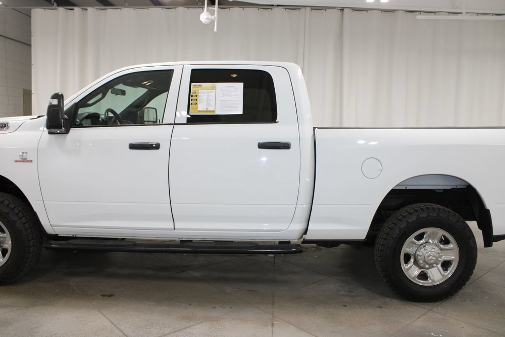 Used 2024 RAM 2500 Tradesman w/ Chrome Appearance Group AWD/4WD image 6
