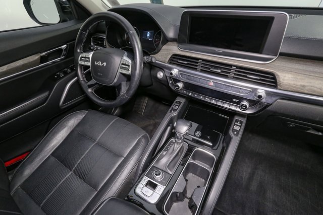 Used 2022 Kia Telluride EX w/ Towing Package image 18