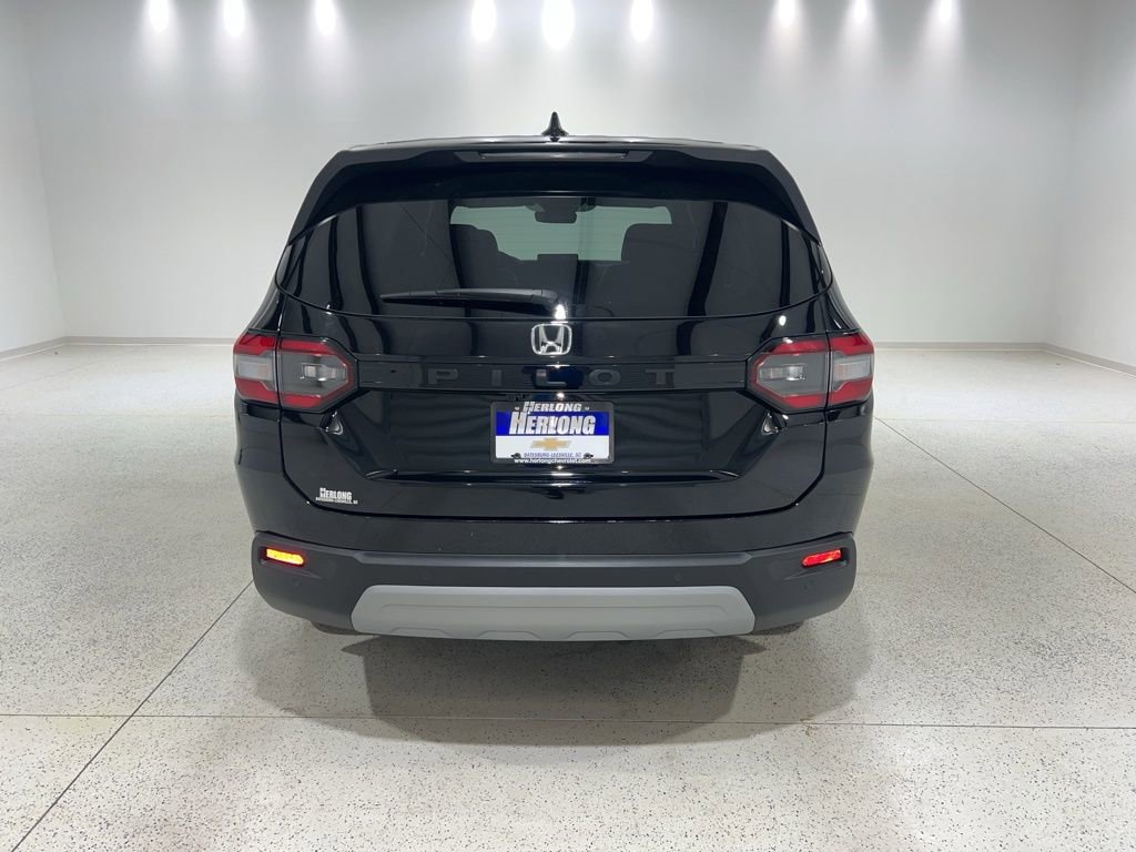 Used 2025 Honda Pilot EX-L image 4