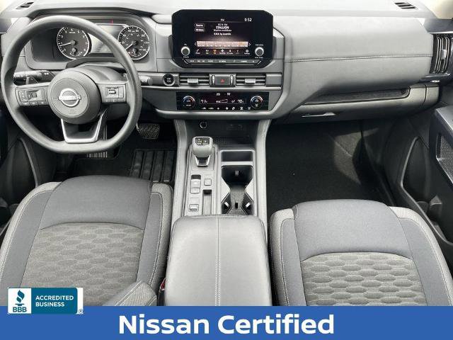 Certified 2025 Nissan Pathfinder S FWD image 2