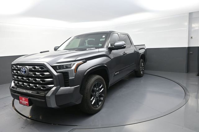 Used 2024 Toyota Tundra Platinum AWD/4WD image 43