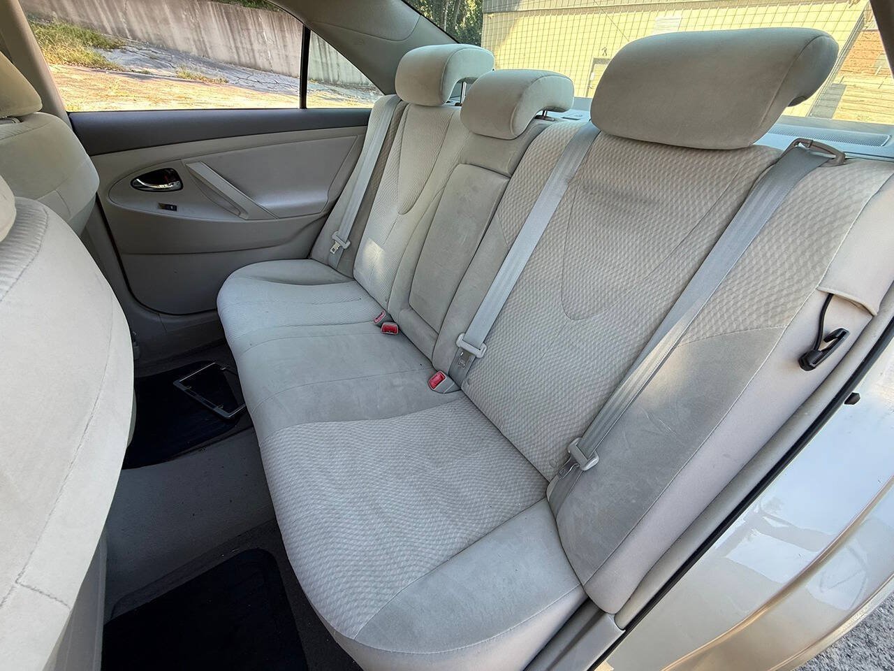Used 2011 Toyota Camry LE w/ LE Extra-Value Pkg FWD image 24