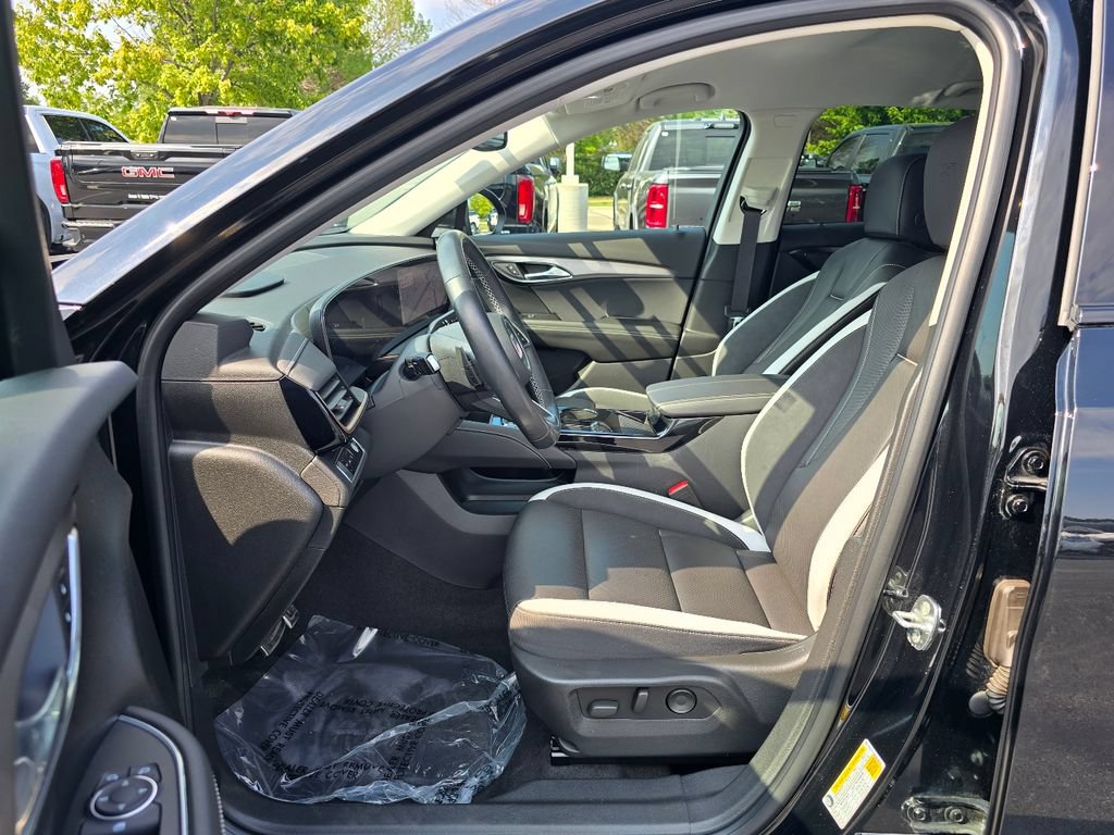 Certified 2025 Buick Envision Sport Touring AWD/4WD image 23