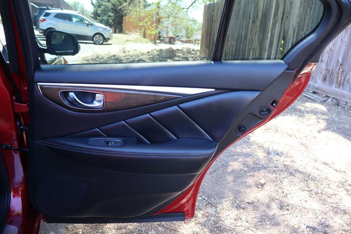 Used 2014 INFINITI Q50 Sport w/ Deluxe Technology Package image 25