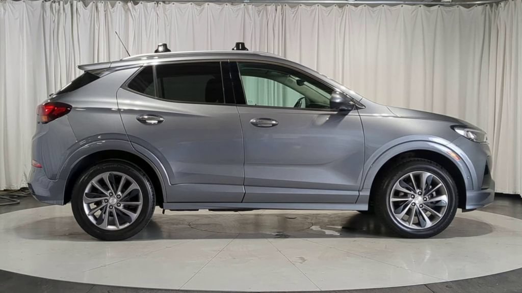 Used 2021 Buick Encore GX Essence w/ Advanced Technology Package AWD/4WD image 11