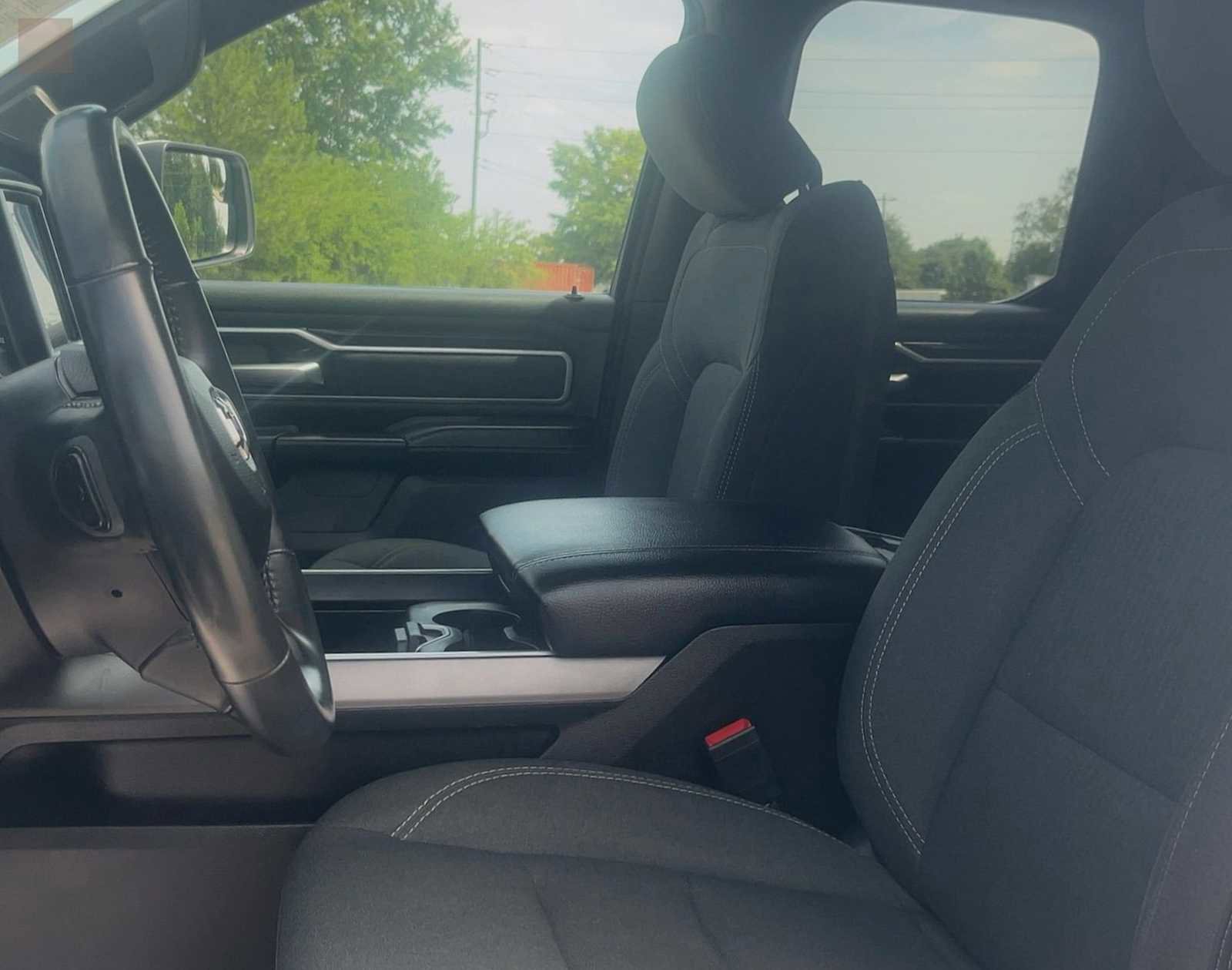 Used 2022 RAM 1500 Big Horn AWD/4WD image 32