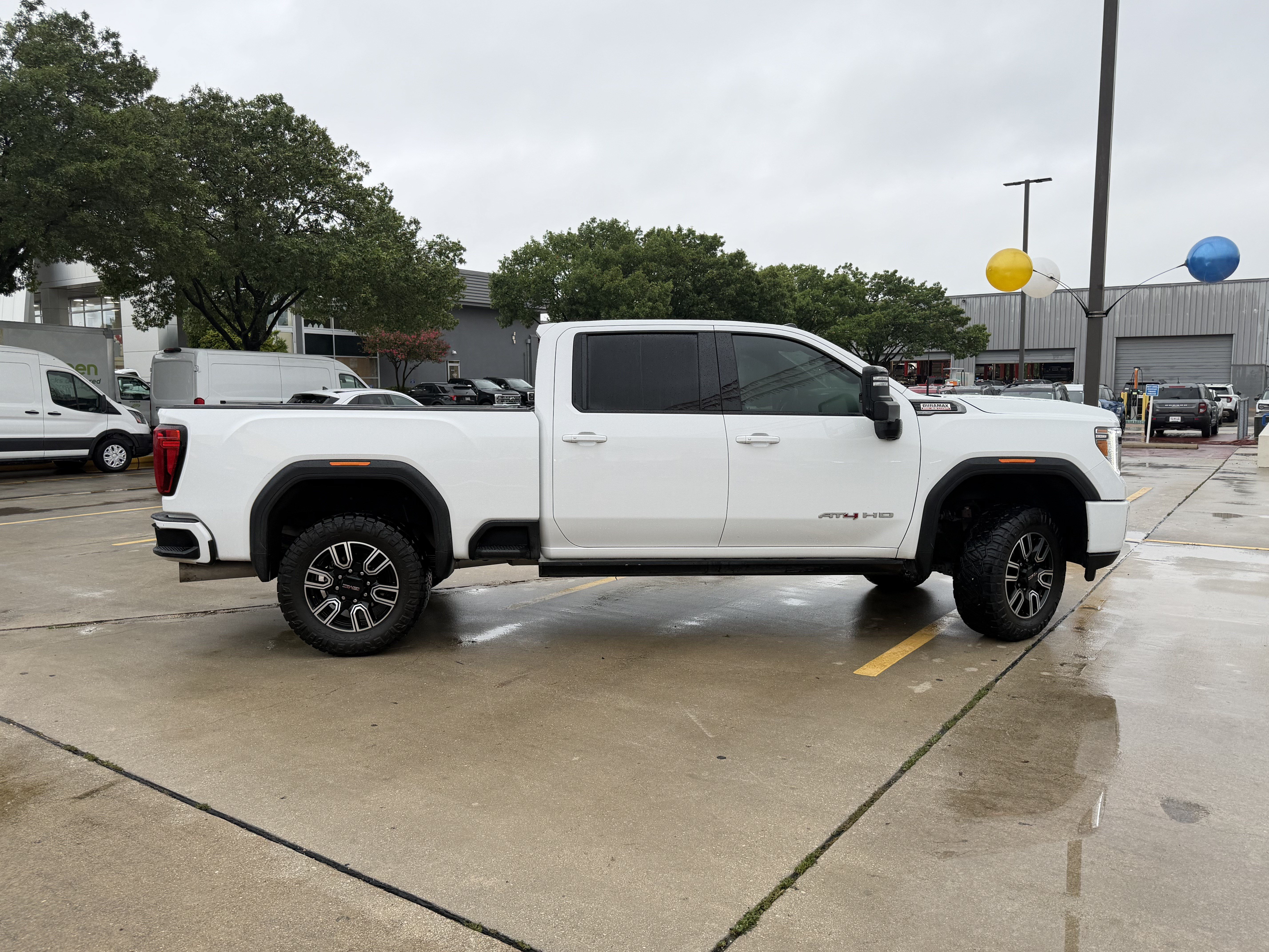 Used 2023 GMC Sierra 2500 AT4 w/ AT4 Premium Plus Package AWD/4WD image 6