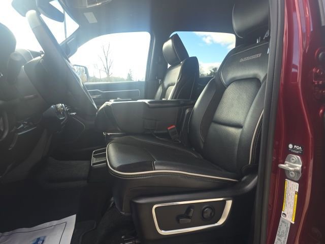 Certified 2025 RAM 1500 Laramie AWD/4WD image 9