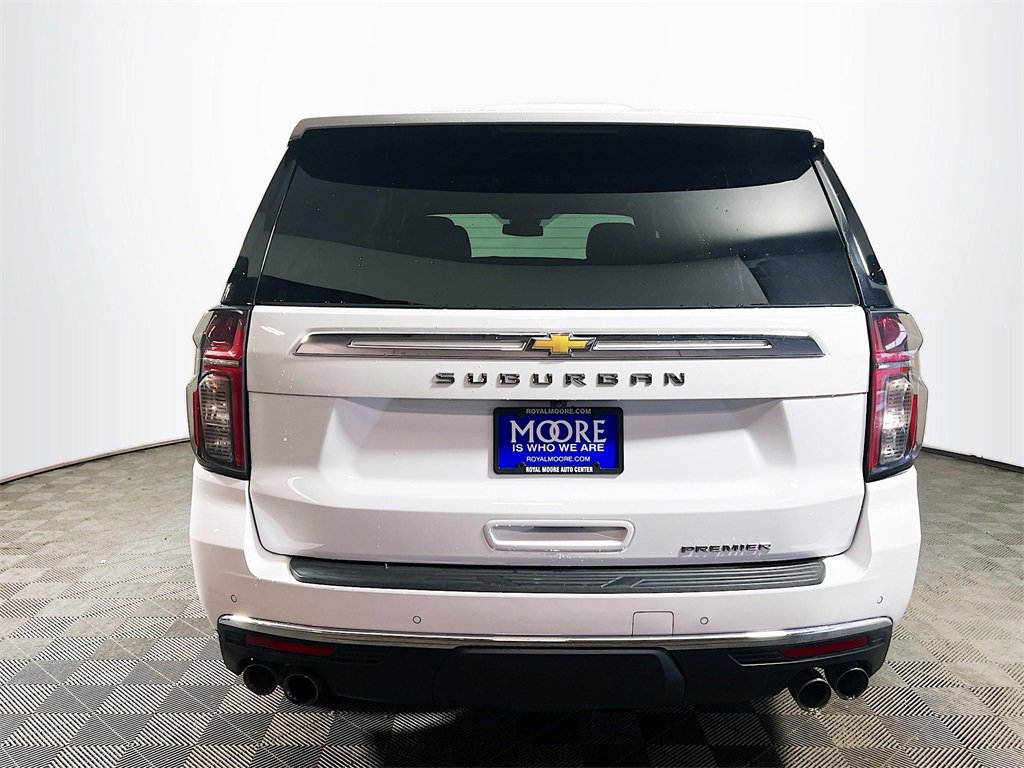 Used 2023 Chevrolet Suburban Premier image 7