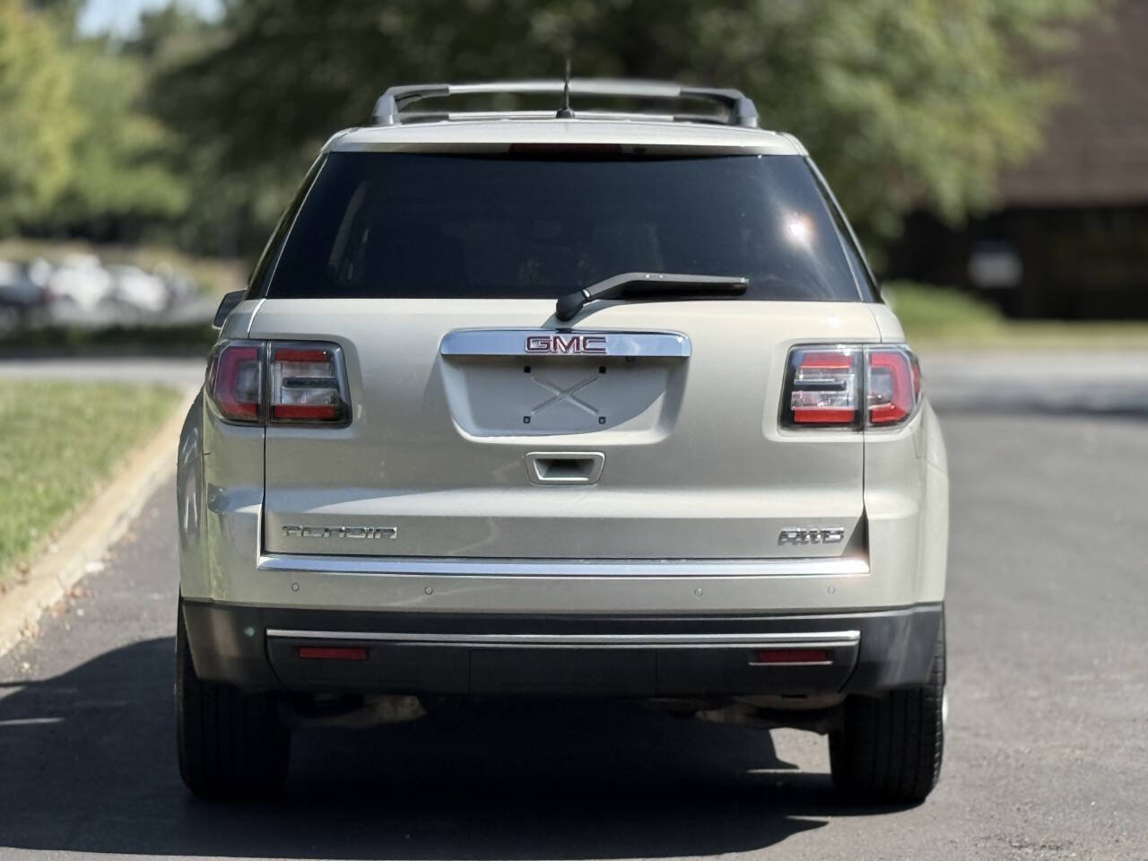 Used 2015 GMC Acadia SLT w/ Open Road Package AWD/4WD image 5