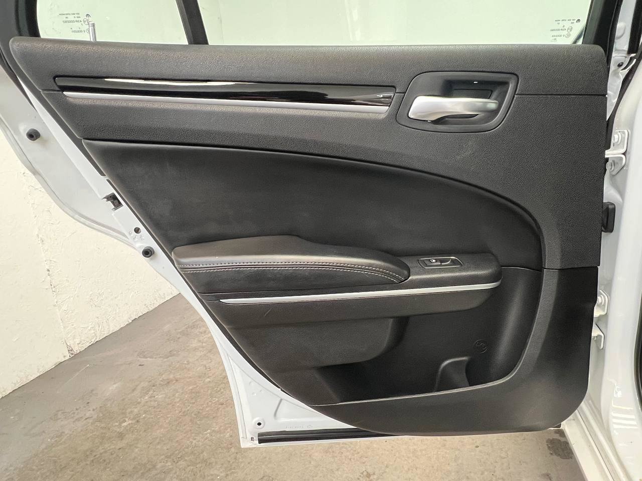 Used 2021 Chrysler 300 S RWD image 9