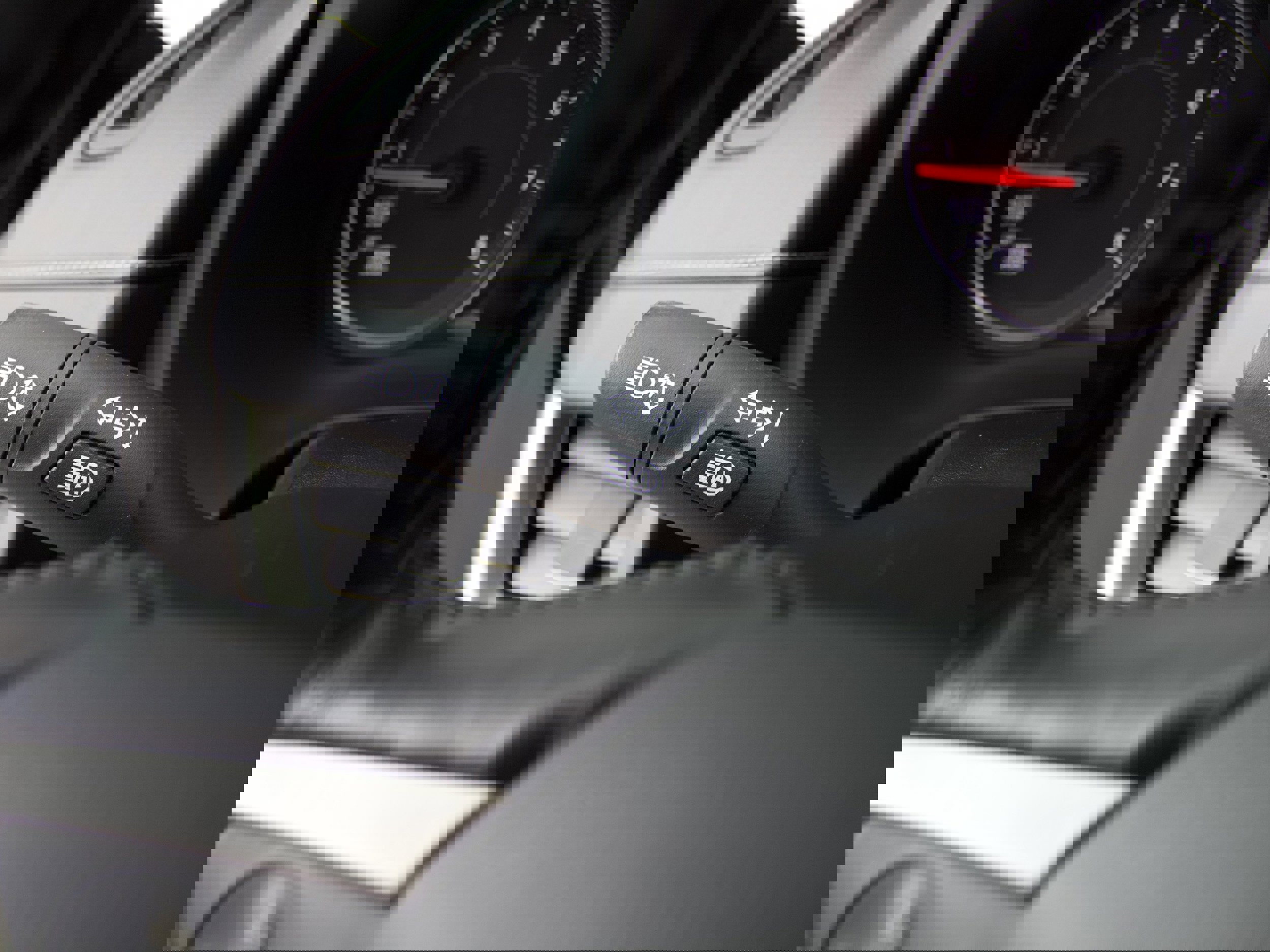 Used 2018 GMC Terrain Denali w/ Advanced Safety Package image 20