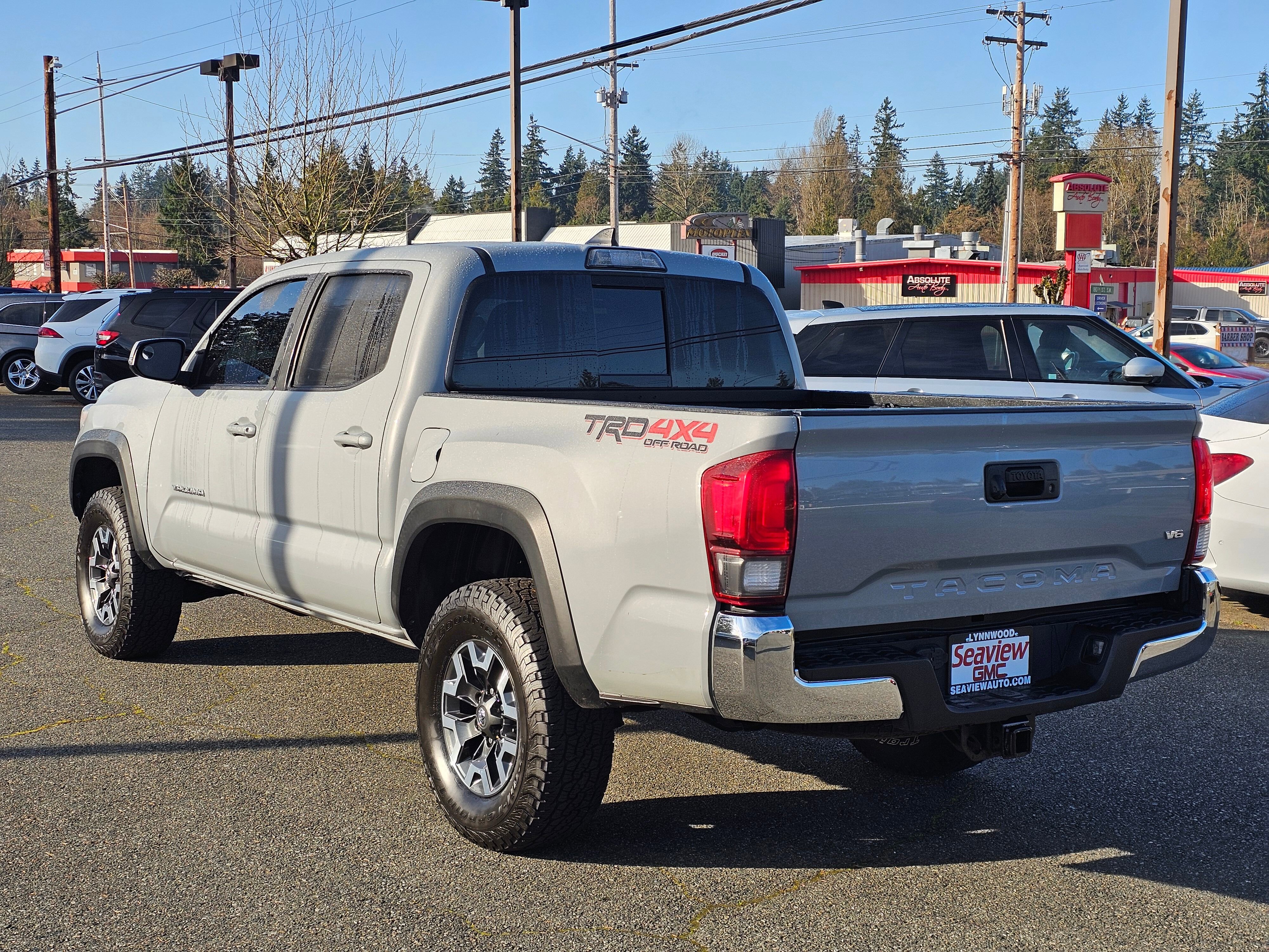 Used 2019 Toyota Tacoma TRD Off-Road image 5