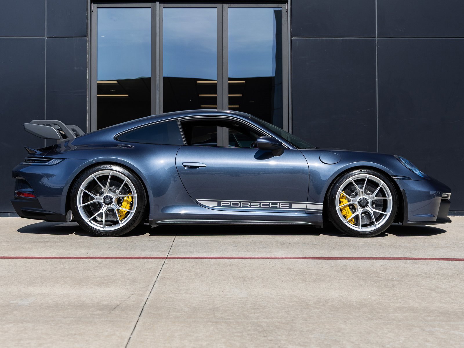 Used 2023 Porsche 911 GT3 image 12