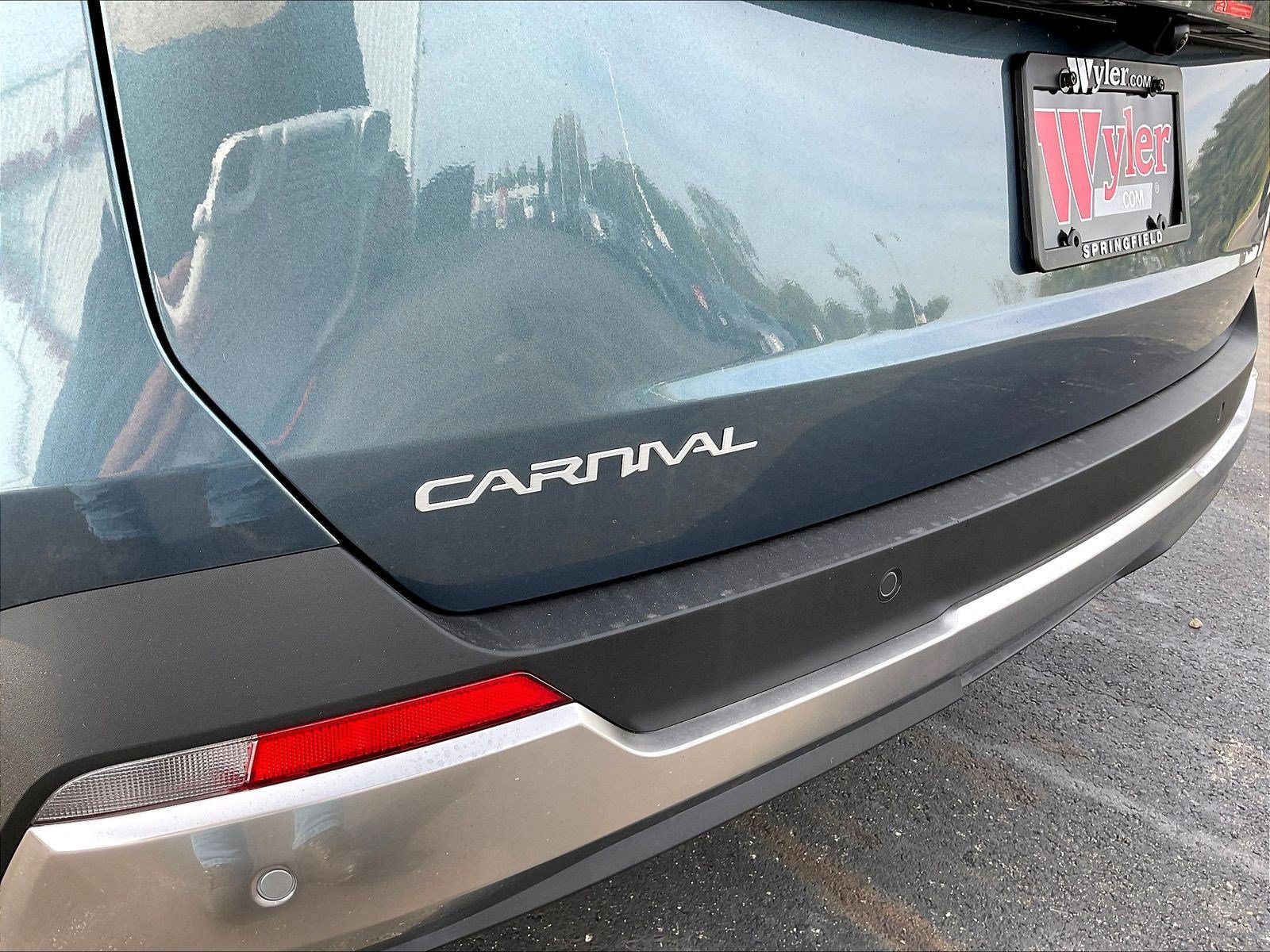 New 2027 Kia Carnival Hybrid FWD image 14