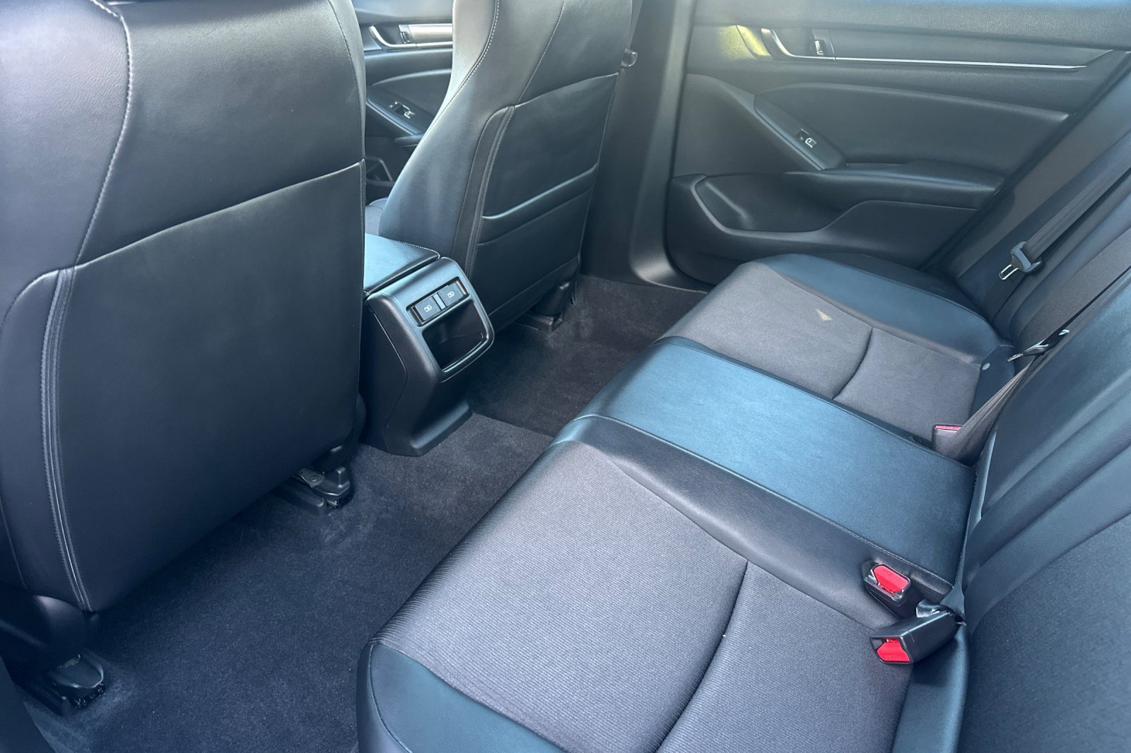 Used 2022 Honda Accord Sport image 14