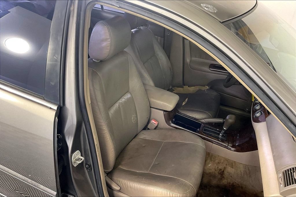 Used 2006 Toyota Camry LE FWD image 9