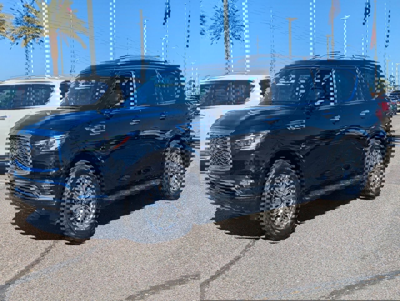 Used 2018 INFINITI QX80 Limited w/ All Season Package